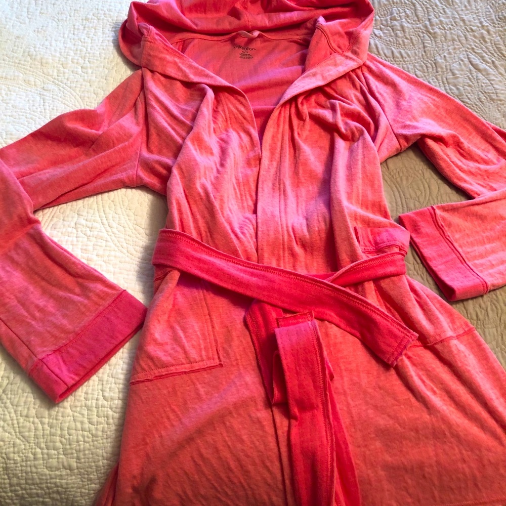 Shortie Robe